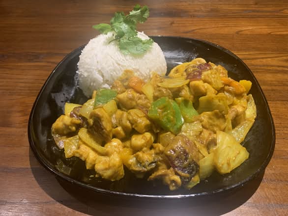 M10-1. Curry Chicken Rice 咖喱鸡饭